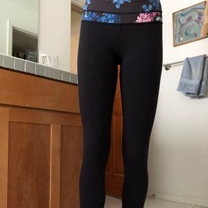 Black Lululemon leggings with floral waistband